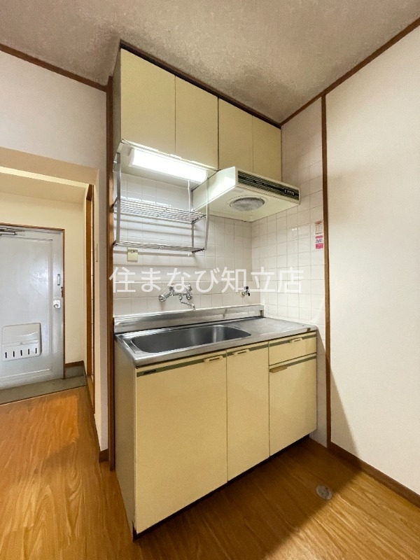 キッチン　同型別部屋写真