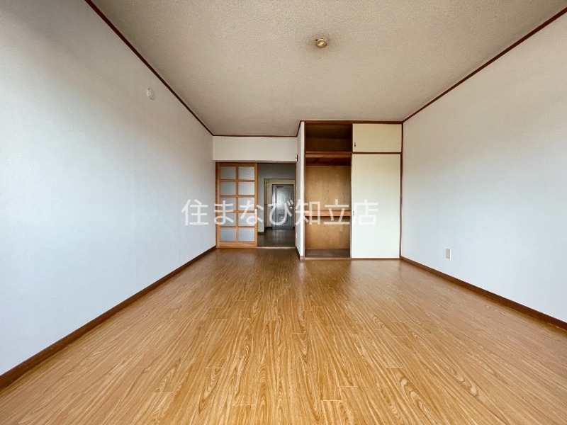居室・リビング　同型別部屋写真