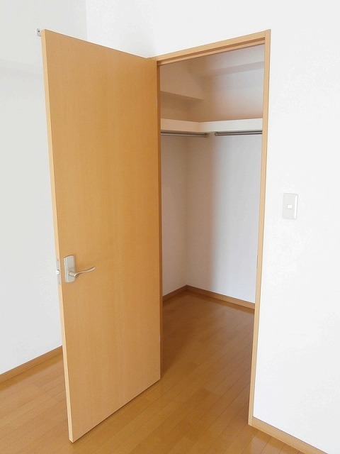 収納　ウォークインクローゼット