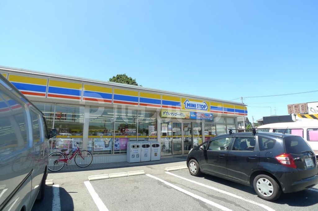 コンビニ　ミニストップ 流山中野久木店（コンビニ）まで700m