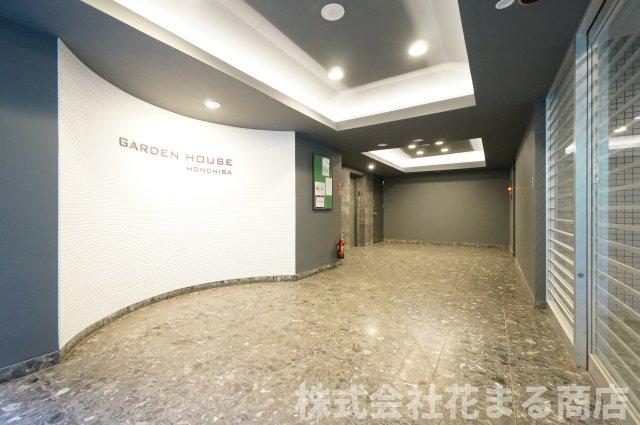 エントランス　物件、駅でお待ち合わせでのご案内歓迎！