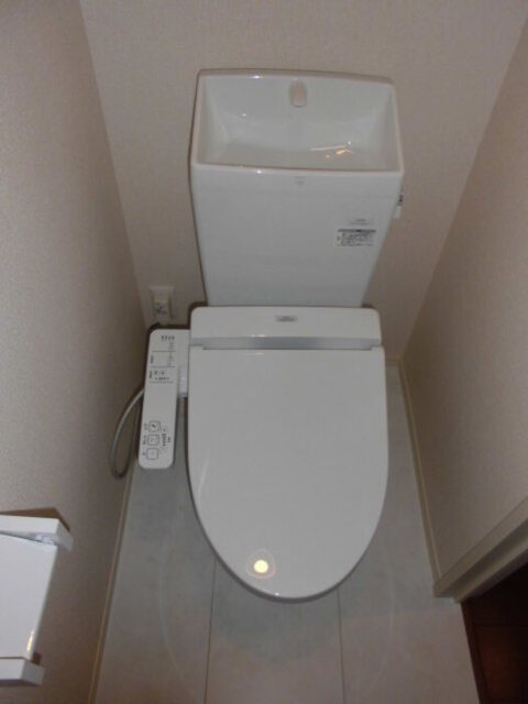 トイレ　２０２　トイレ