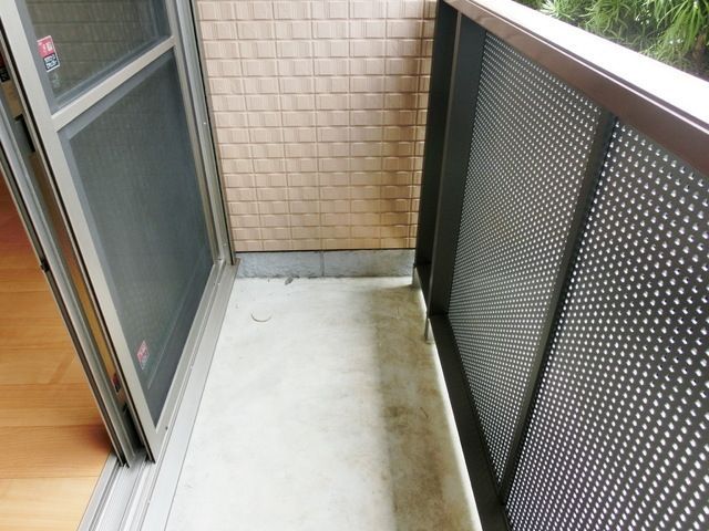 バルコニー　★南西向きで日当たりの良いバルコニースペースです★