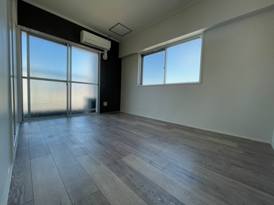 居室・リビング　※他の部屋の写真です