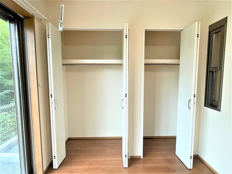 収納　ご家族の荷物をたっぷり収納可能です。