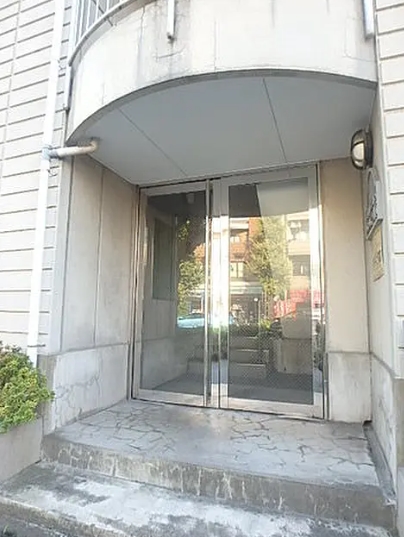 エントランス　建物入口☆