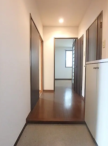 玄関　※別部屋参考写真☆玄関にはシューズBOXあり☆