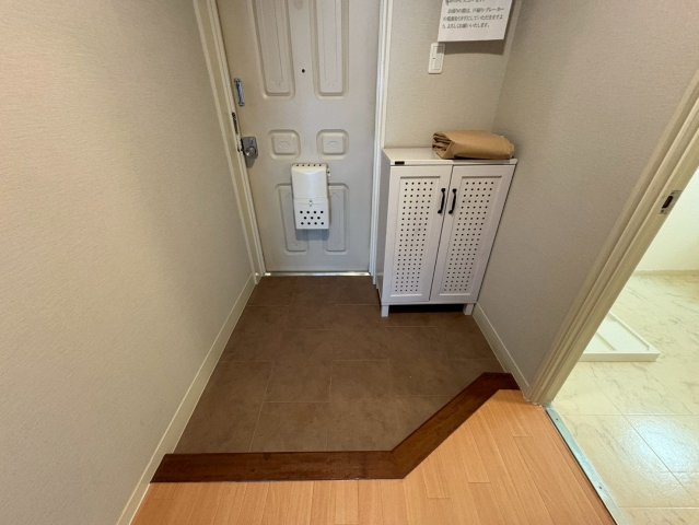 玄関　ジャルダン新金山