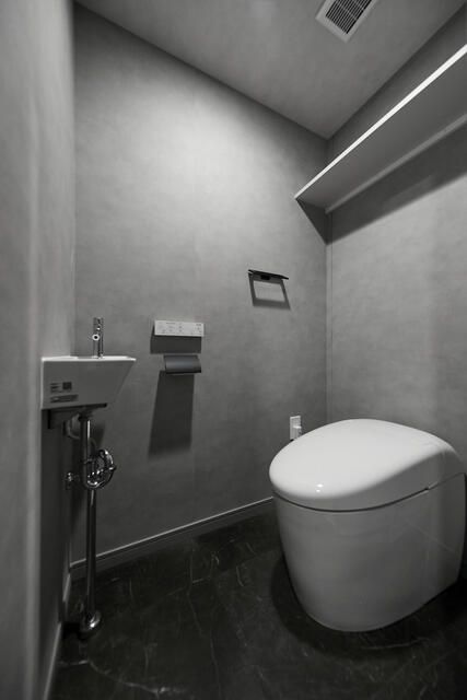 トイレ　清潔感のあるトイレです