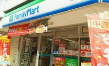 コンビニ　ファミリーマート神田多町店（コンビニ）まで123m