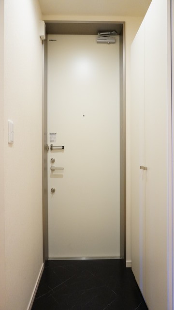 玄関　すっきりシンプルな玄関スペースです！