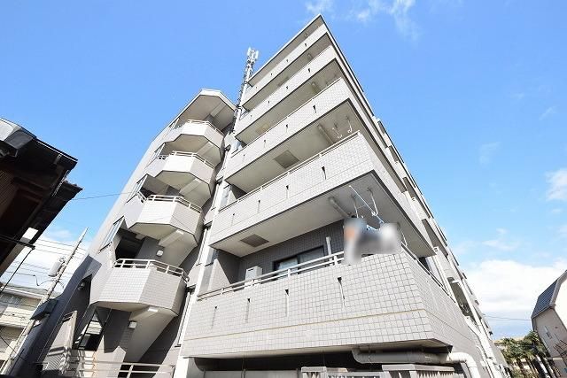 建物外観　南向きで日当たり良好のマンションです