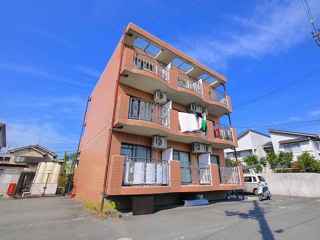 建物外観　きれいな外観です