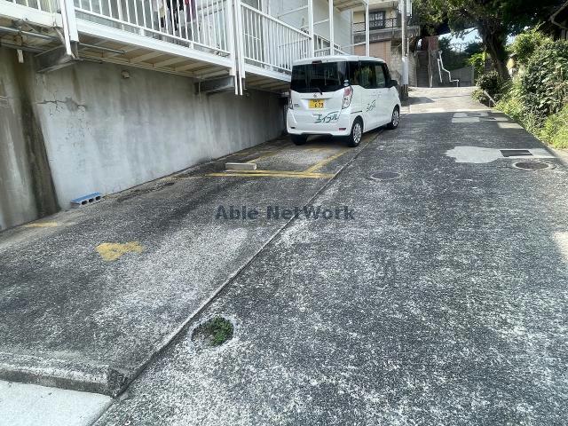駐車場　駐車場