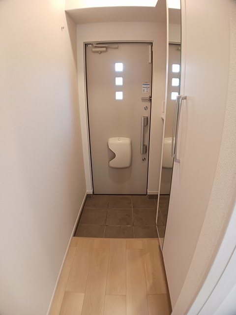 玄関　福岡の賃貸ならトーマスリビング原田店へ