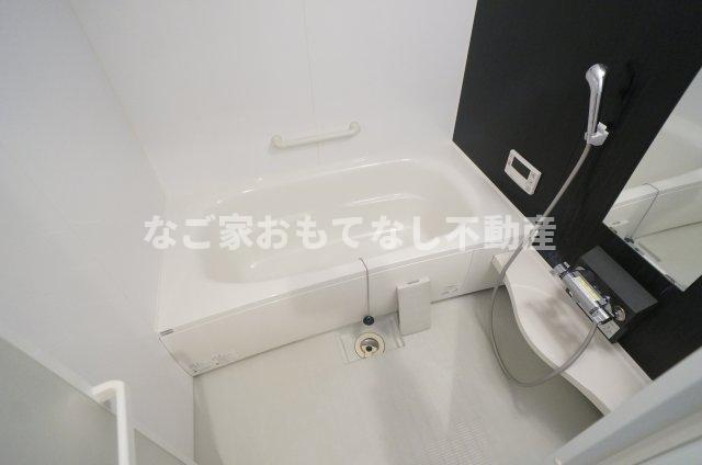 バス・シャワールーム　※写真は別号室