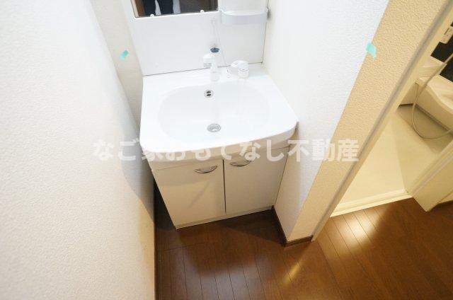 洗面設備　※写真は別号室