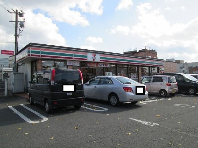 コンビニ　セブンイレブン西都城駅前店（コンビニ）まで220m