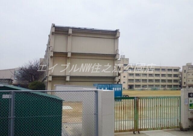 小学校　堺市立浅香山小学校（小学校）まで740m