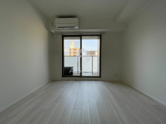 居室・リビング　同マンション別部屋参考写真