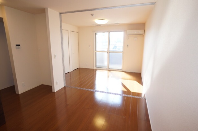 眺望　掲載写真は同型モデルを掲載しており実際のお部屋と仕様等が異な