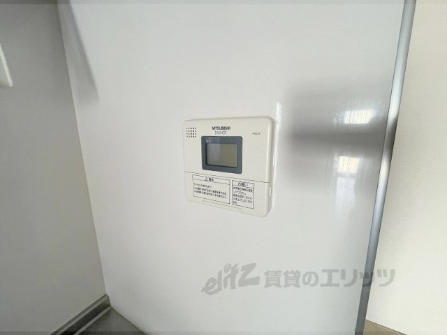 その他設備　給湯器リモコン