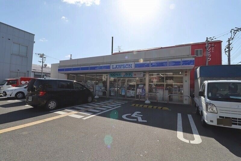 コンビニ　ローソン加美北1丁目店（コンビニ）まで548m