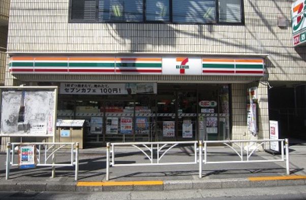 コンビニ　セブンイレブン渋谷神宮前2丁目西店（コンビニ）まで144m