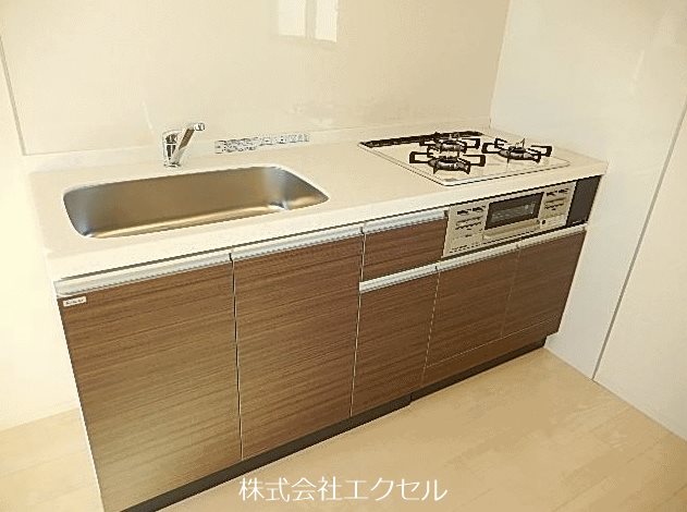 キッチン　3口ガスコンロ