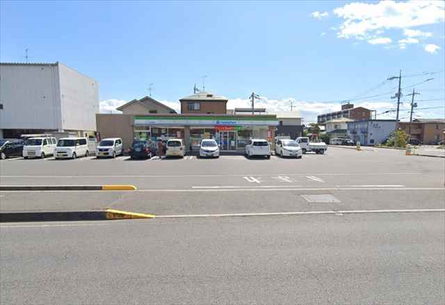 コンビニ　ファミリーマート岡山御南店（コンビニ）まで944m