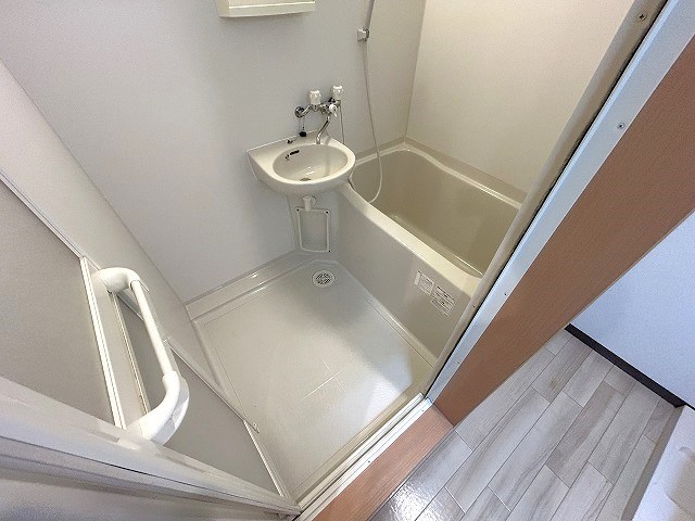 バス・シャワールーム　参考写真