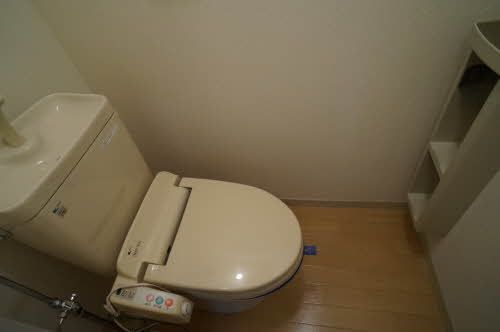 トイレ　シャワートイレ