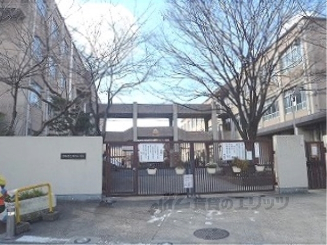 小学校　西野小学校（小学校）まで450m
