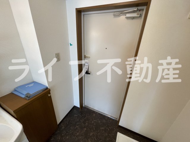 玄関　シンプルで使いやすい玄関です
