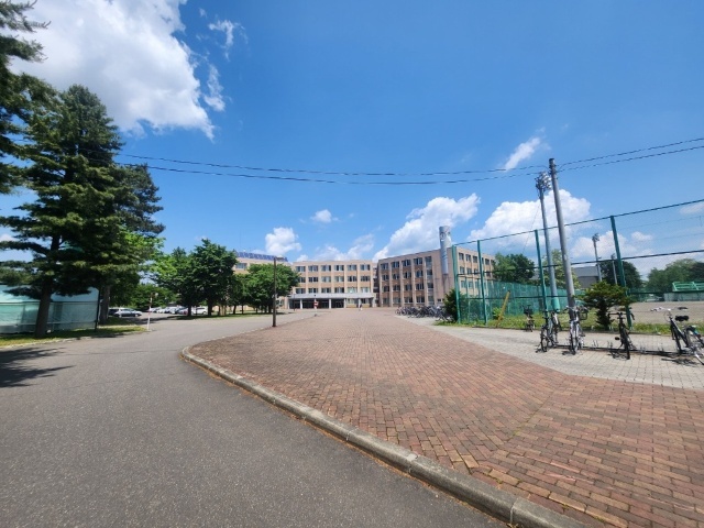 高校・高専　北海道帯広柏葉高校（高校・高専）まで1862m