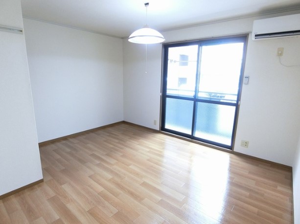 居室・リビング　※別部屋を参考にしてます。