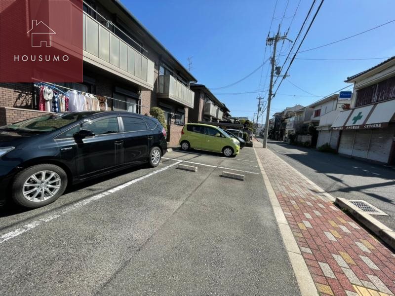 駐車場　駐車スペースもあります