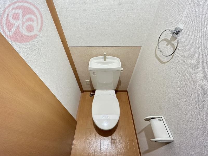 トイレ　清潔感のあるトイレです