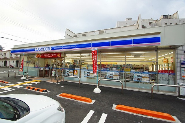 コンビニ　ローソン摂津南千里丘店（コンビニ）まで268m