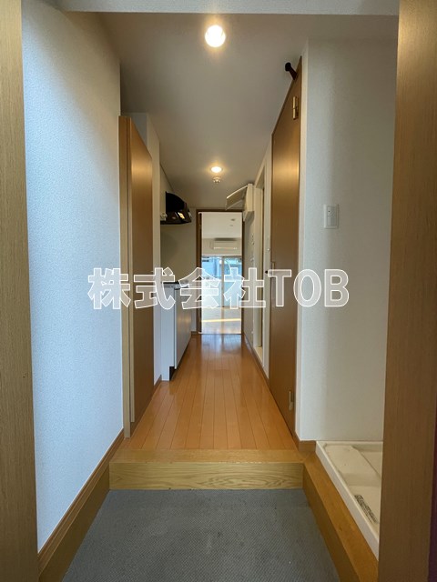 玄関　※同物件別号室参考写真※