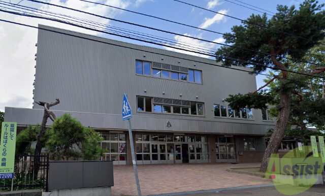 中学校　札幌市立東白石中学校（中学校）まで604m