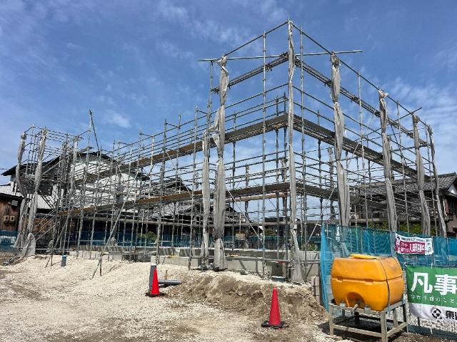 建物外観　建築現場