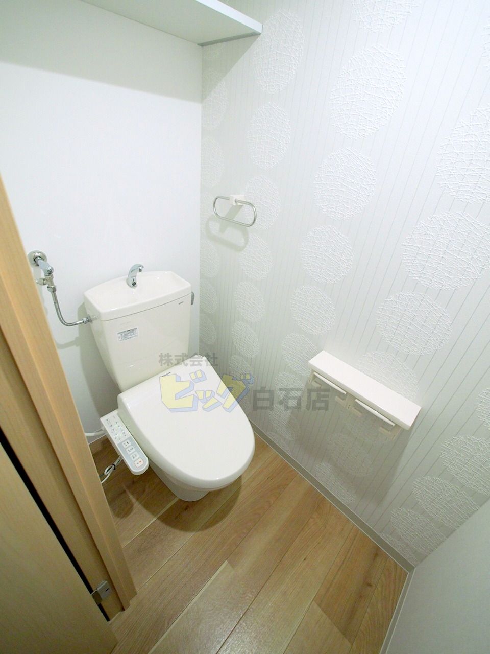 トイレ　ウォシュレット付きのトイレです♪