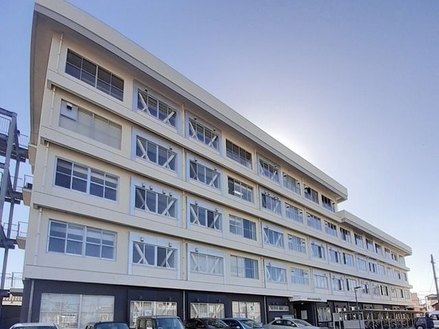 役所　新潟市東地区総合庁舎（役所）まで404m