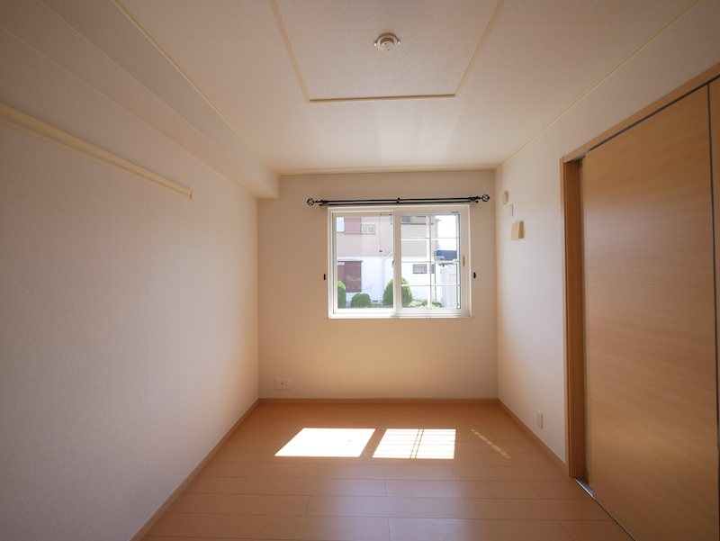 その他　南側洋室6帖