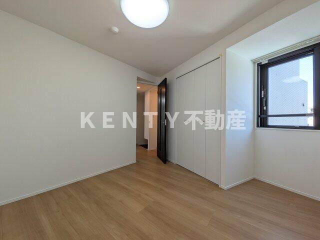 その他部屋・スペース　落ち着いて過ごせるお部屋なので、寝室にいかがでしょうか