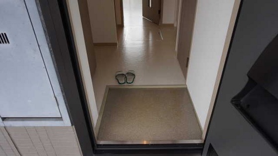玄関　※別部屋の写真です