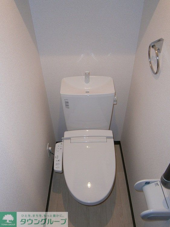 トイレ　ウォシュレット付いています