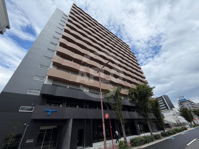 建物外観　セレニテ梅田北グランデ　外観