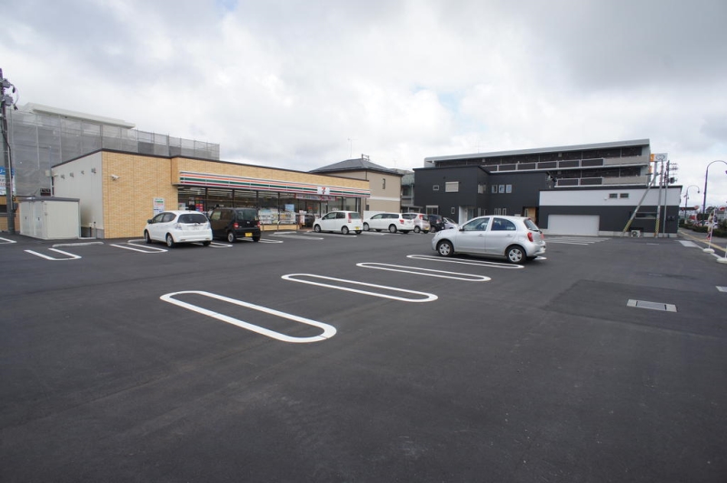 コンビニ　セブンイレブン新潟和合町1丁目店（コンビニ）まで176m